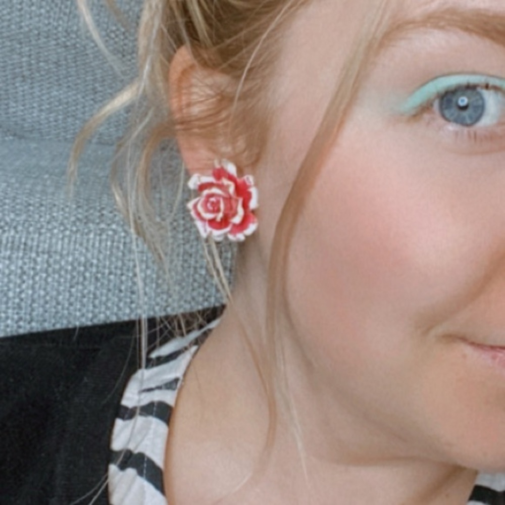 Vintage Clip On Earrings Pink & White Rose Flower